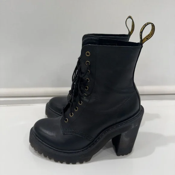 DR MARTENS KENDRA HEELED BOOT Size:5 - Picture 5 of 8